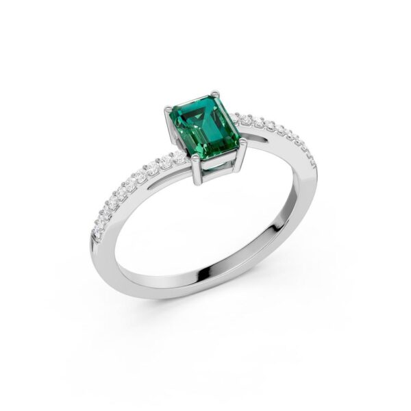 Ring hvitt gull smaragd(rektangulær) 0,08ct twsi