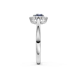 Rosettring hvittgull 0,47ct Safir + 0,11ct TWSI diamant - Bilde 4