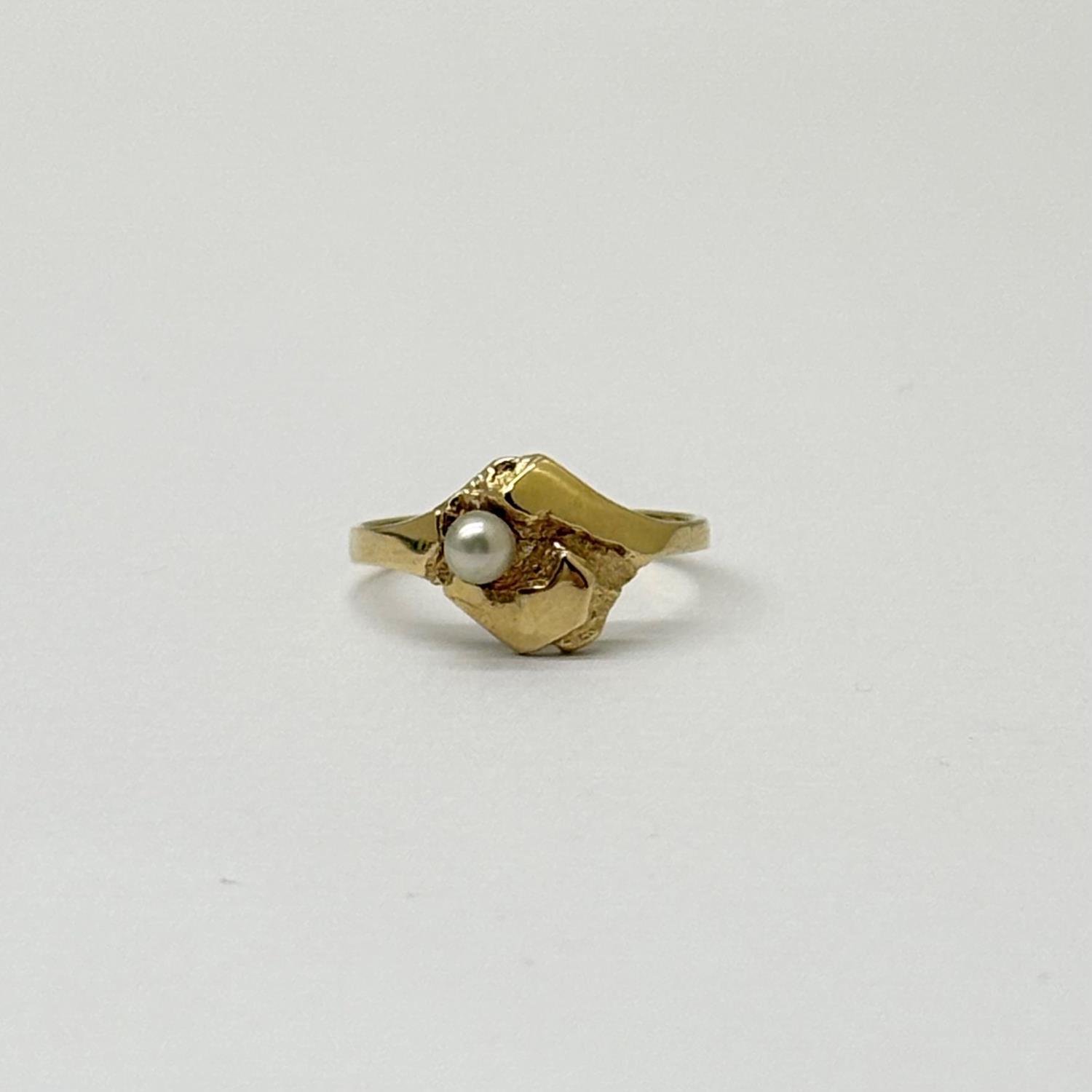 VINTAGE-8211-Ring-i-Gult-Gull-i-14K-585-Med-perle-Str-53_1772614746.jpg