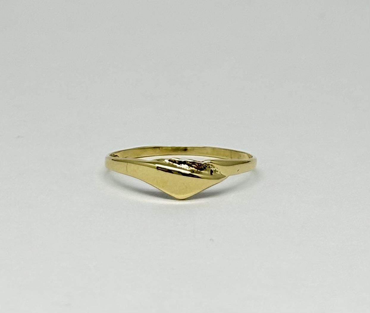 VINTAGE-8211-Ring-i-Gultgull-i-14K-585-Str-56_1763663466.jpg